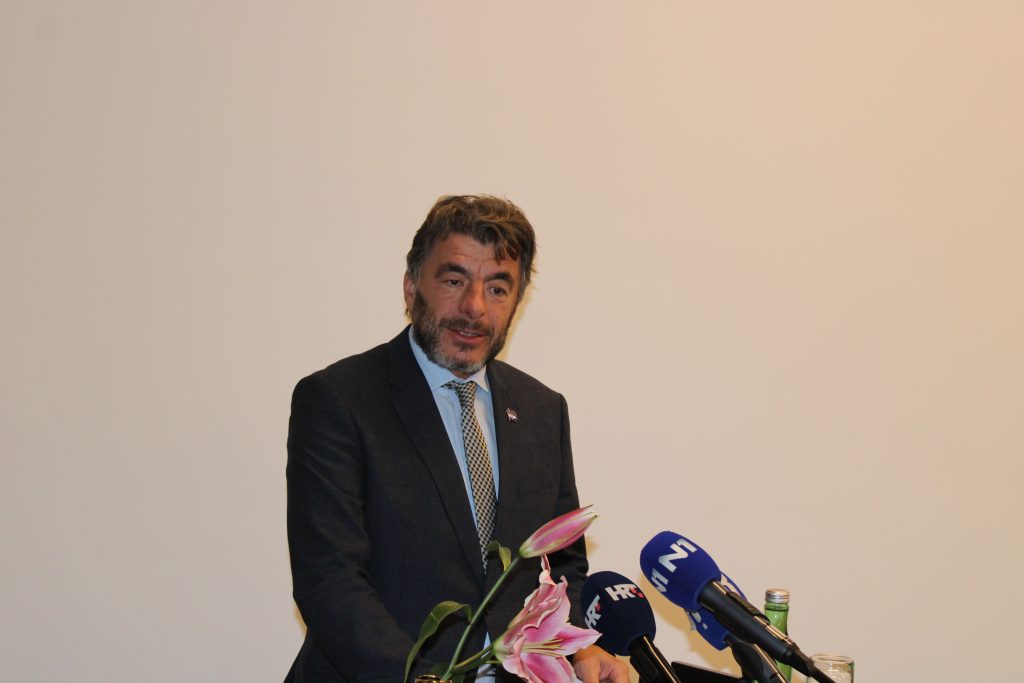 IMG_8437-1024×683 IMG_8437-1024×683