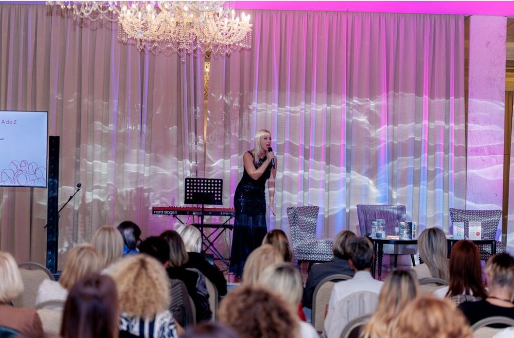 Konferencija-zene-odAdoZ-78-1024×673