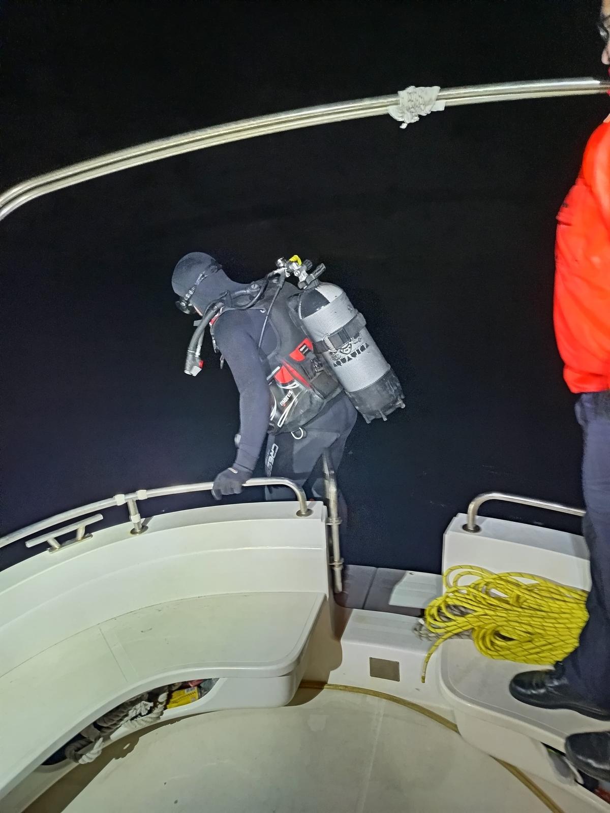 Pripadnici HGSS-a sudjelovali u izvlačenju četiri tijela iz auta koji je sletio u more kod Senja