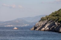 Izvlačenje auta iz mora kod Senja, u slijetanju poginulo četvero stranih državljana