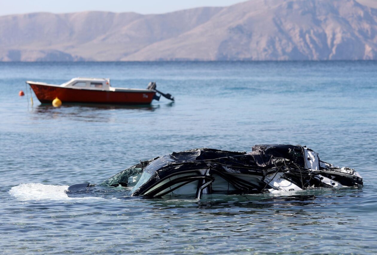 Iz mora kod Senja izvučen automobil u kojem je poginulo četvero stranih državljana