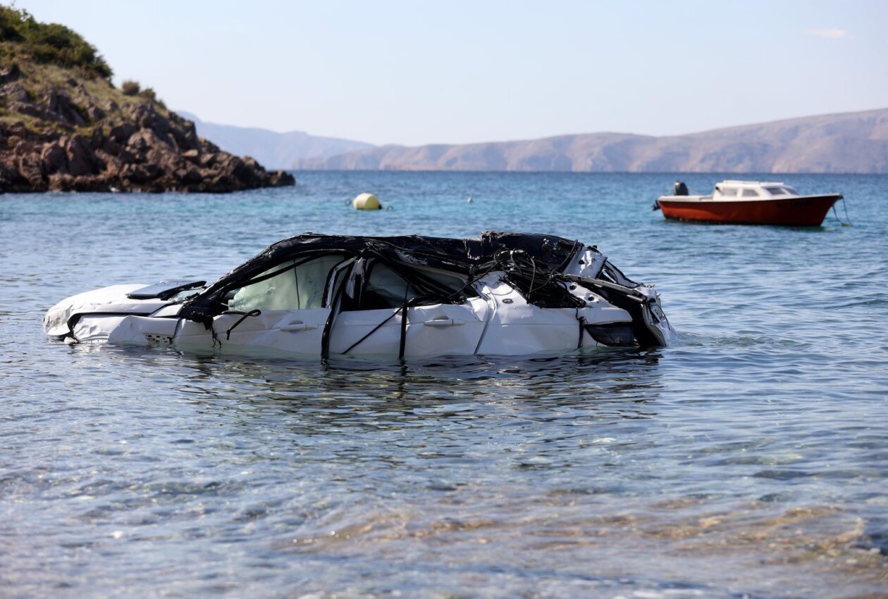 Iz mora kod Senja izvučen automobil u kojem je poginulo četvero stranih državljana