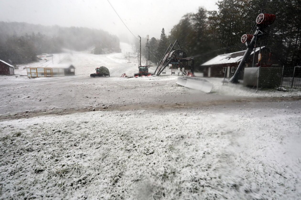Prvi ovosezonski snijeg pao je na Platku Prvi ovosezonski snijeg pao je na Platku
