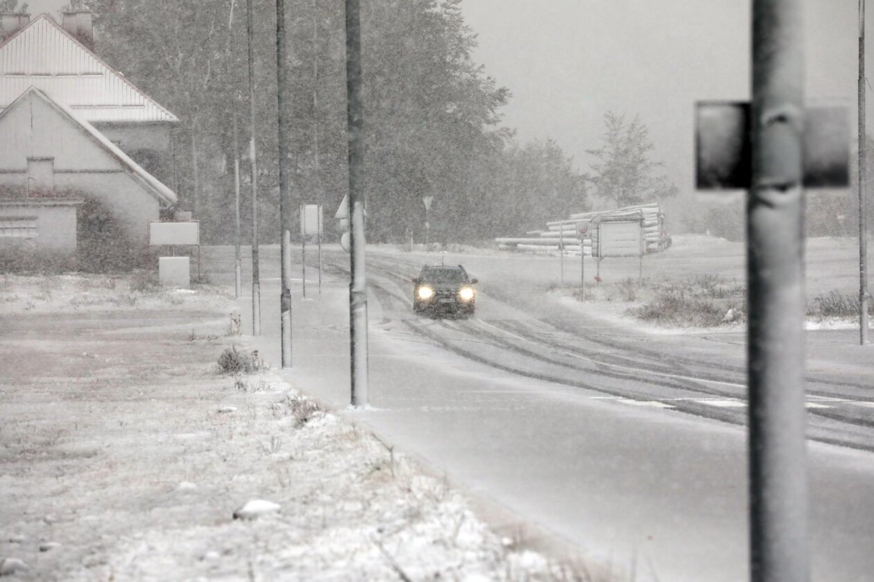 Prvi ovosezonski snijeg pao je na Platku Prvi ovosezonski snijeg pao je na Platku