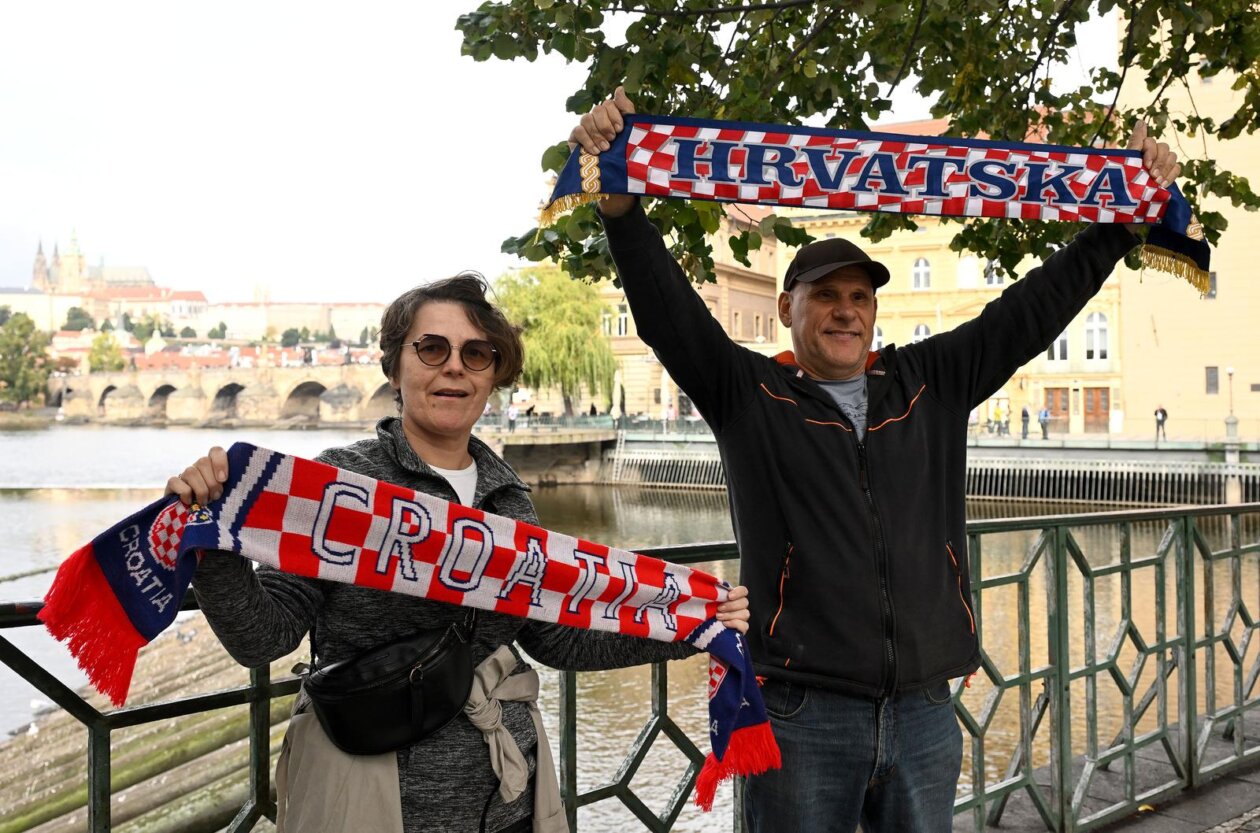 Prag: Hrvatski navijači u gradu