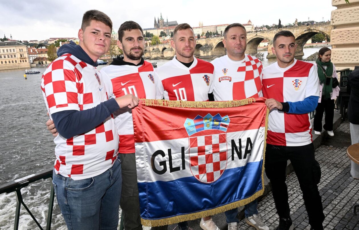 Prag: Hrvatski navijači u gradu