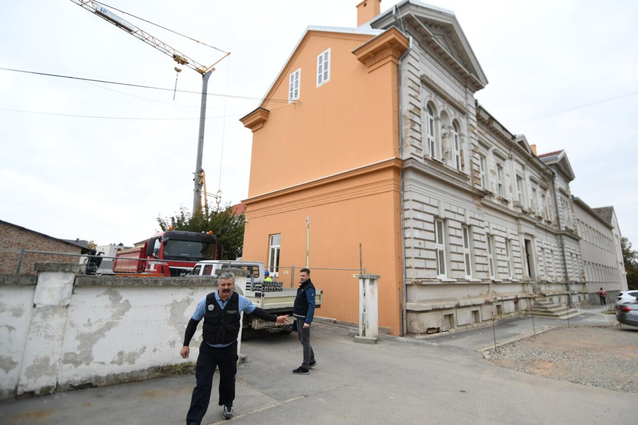 Urušio se zid zatvora u Bjelovaru, poginula dva radnika