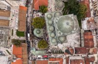 Sarajevo: Pogled iz zraka na dženazu za Halida Bešlića u Gazi Husrev-begovoj džamiji