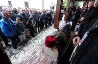 Sarajevo: Dženaza za Halida Bešlića u Gazi Husrev-begovoj džamiji