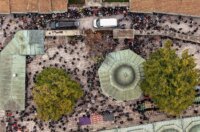 Sarajevo: Pogled iz zraka na dženazu za Halida Bešlića u Gazi Husrev-begovoj džamiji