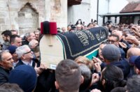 Sarajevo: Dženaza za Halida Bešlića u Gazi Husrev-begovoj džamiji