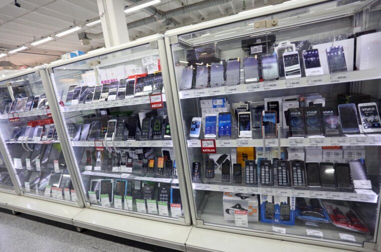 Prodaja mobilnih telefona