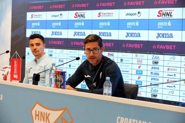 Rijeka: Konferencija trenera HNK Rijeke Victora Sancheza i igrača Dejana Petrovića