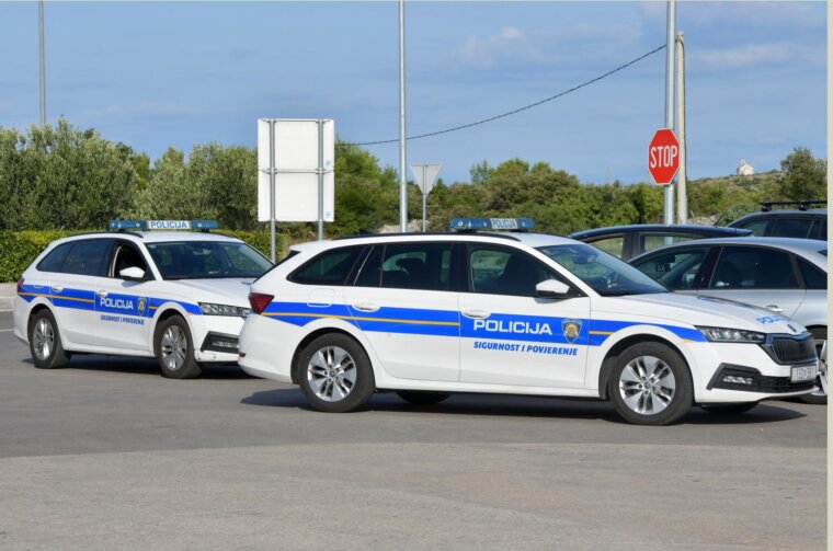ibenik: Policijska vozila