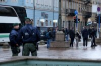 Navijači kluba Sparta Prague stigli u centar Rijeke pod pratnjom policije