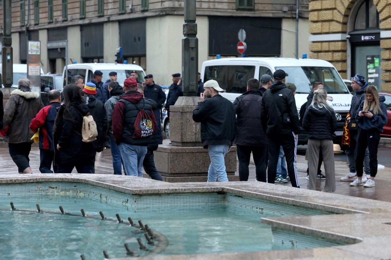 Navija?i kluba Sparta Prague stigli u centar Rijeke pod pratnjom policije