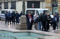 Navijači kluba Sparta Prague stigli u centar Rijeke pod pratnjom policije