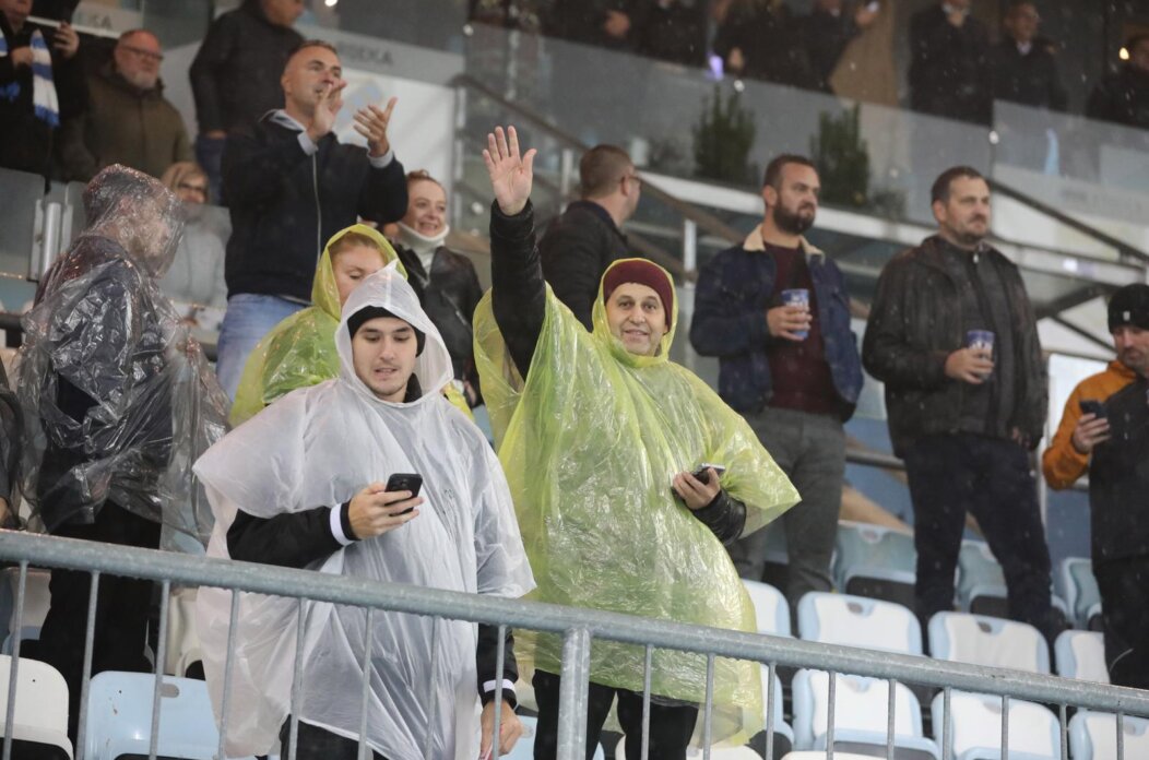 Utakmica između Rijeke i Sparte Prag u Konferencijskoj ligi prekinuta zbog kiše