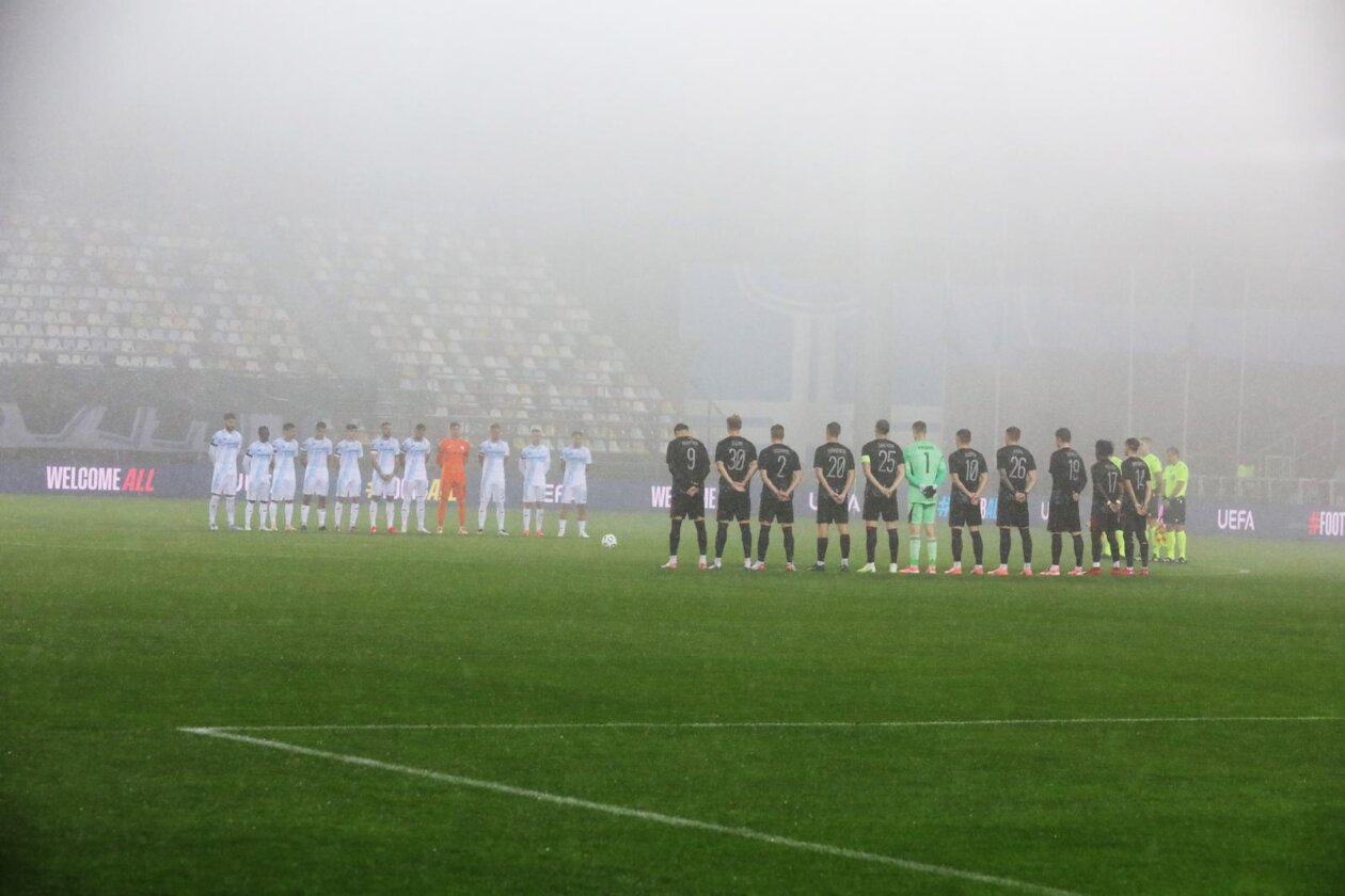Utakmica između Rijeke i Sparte Prag u Konferencijskoj ligi prekinuta zbog kiše Utakmica između Rijeke i Sparte Prag u Konferencijskoj ligi prekinuta zbog kiše