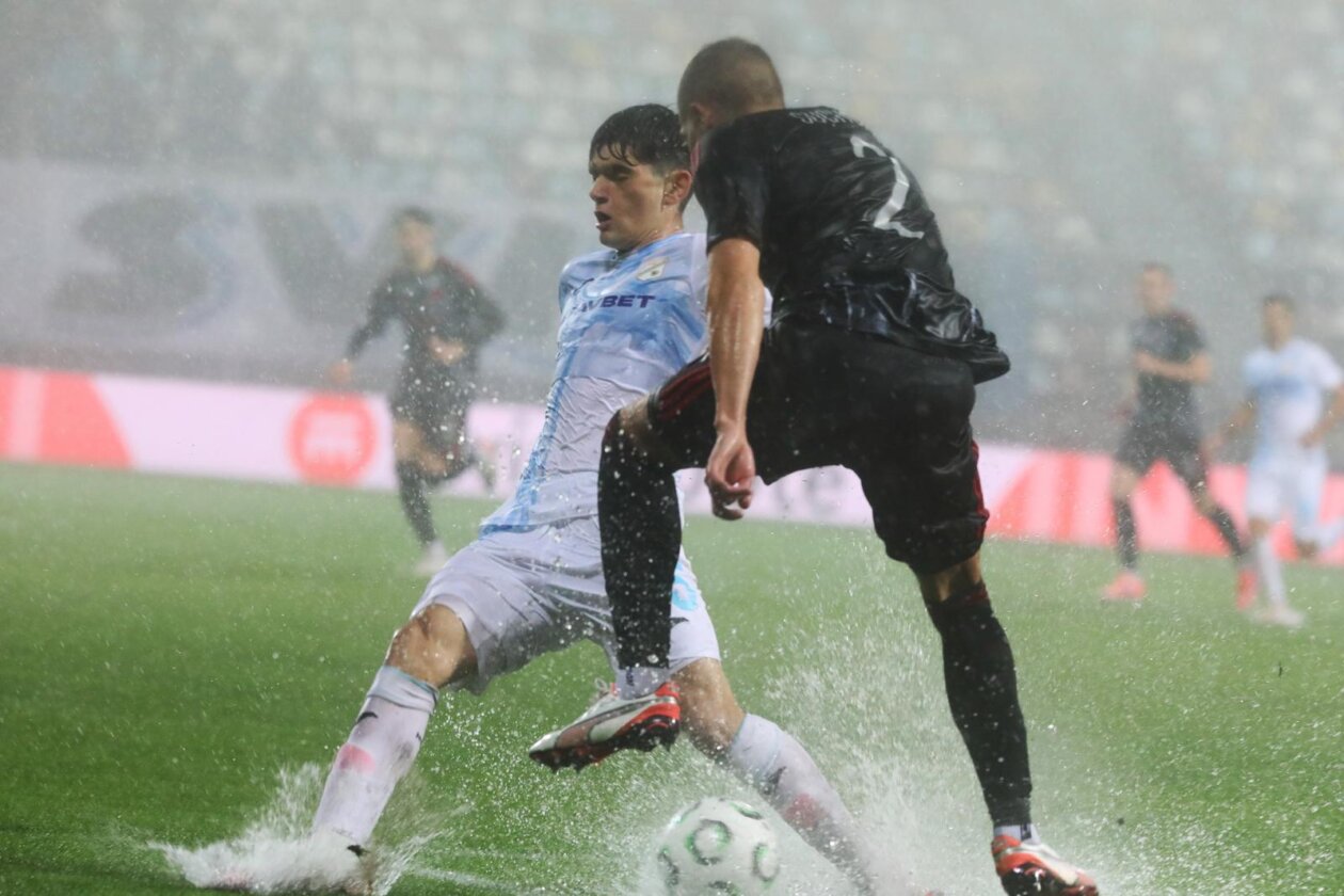 Utakmica između Rijeke i Sparte Prag u Konferencijskoj ligi prekinuta zbog kiše Utakmica između Rijeke i Sparte Prag u Konferencijskoj ligi prekinuta zbog kiše