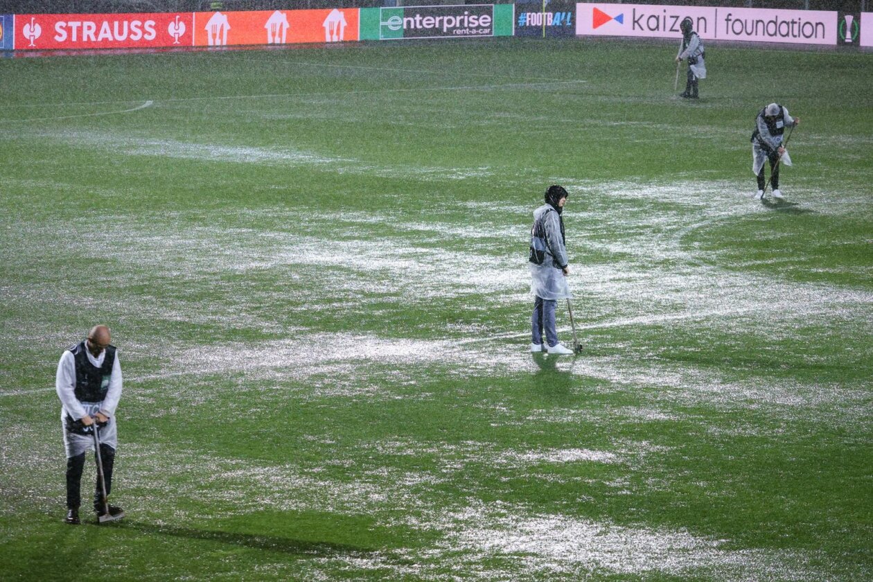 Utakmica između Rijeke i Sparte Prag u Konferencijskoj ligi prekinuta zbog kiše Utakmica između Rijeke i Sparte Prag u Konferencijskoj ligi prekinuta zbog kiše