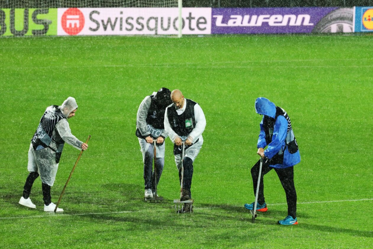 Utakmica između Rijeke i Sparte Prag u Konferencijskoj ligi prekinuta zbog kiše Utakmica između Rijeke i Sparte Prag u Konferencijskoj ligi prekinuta zbog kiše