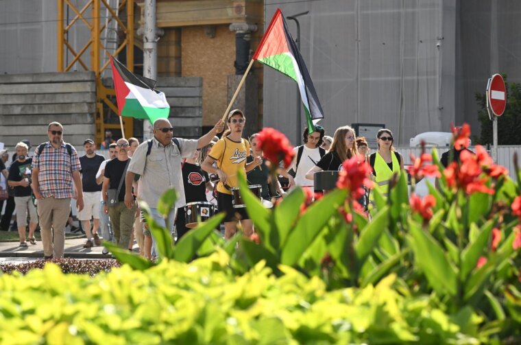 Zagreb: Prosvjed novinara na kojem zahtjevaju prekid ubijanja novinara, civila i djece u Gazi