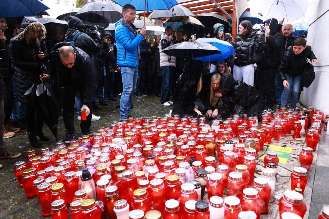Novo Mesto: Suze i upaljene svijeće na mjestu na kojem je ubijen muškarac