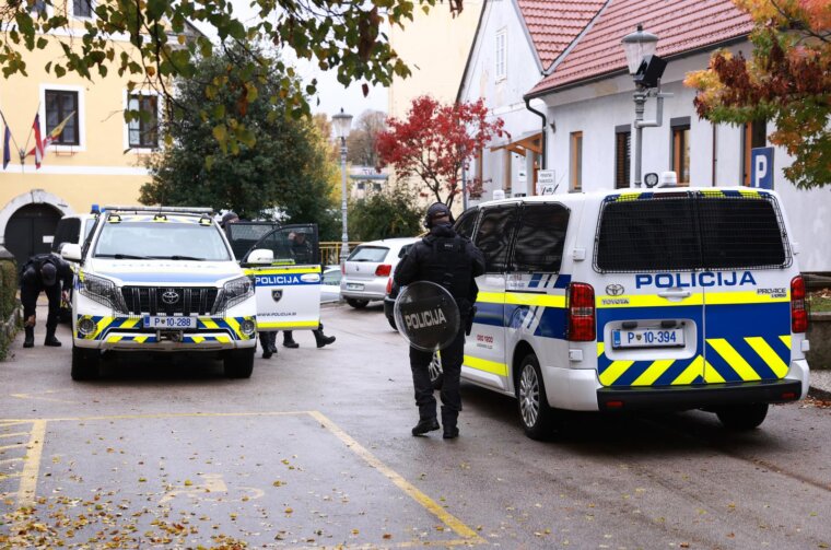 Robert Golob stigao je u Novo mesto na sastanak s gradonačelnikom Gregorom Macedonijem