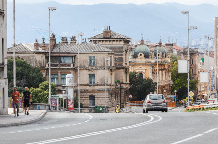 Piramida cesta promet ilustrativna-8944