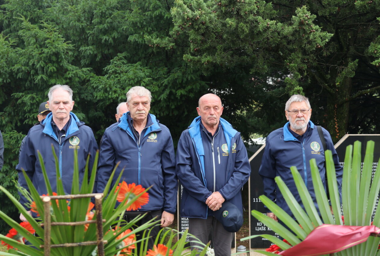 Polaganje-vijenaca-128-brigada-26 Polaganje-vijenaca-128-brigada-26