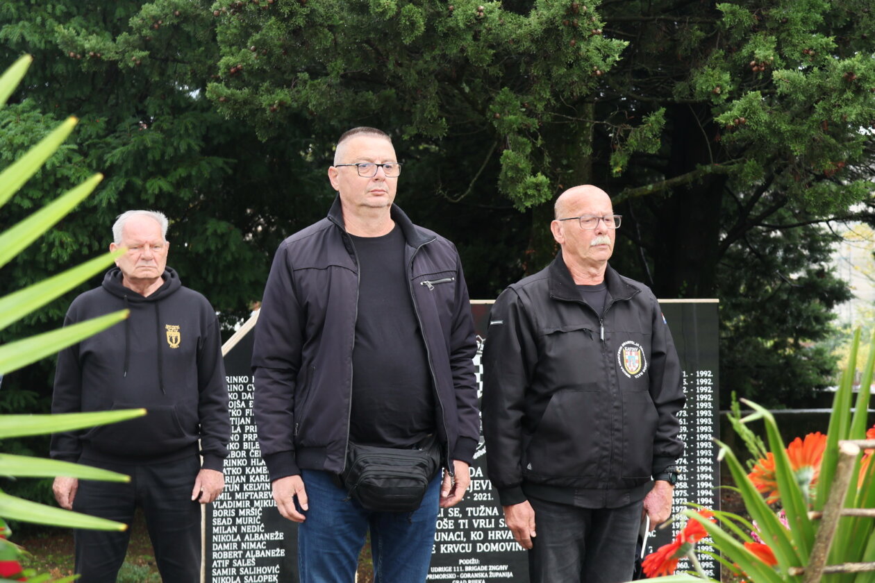 Polaganje-vijenaca-128-brigada-29 Polaganje-vijenaca-128-brigada-29