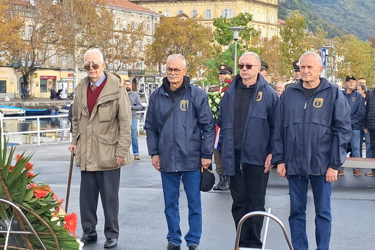 Polaganje-vijenaca-128-brigada-36 Polaganje-vijenaca-128-brigada-36