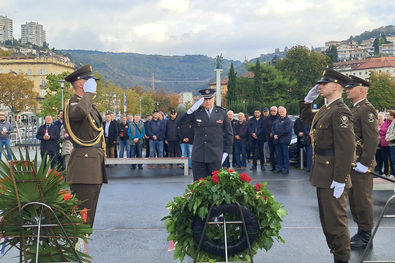Polaganje-vijenaca-128-brigada-38 Polaganje-vijenaca-128-brigada-38