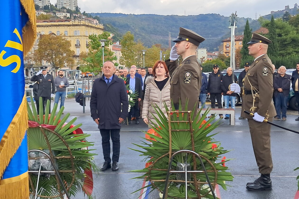 Polaganje-vijenaca-128-brigada-41 Polaganje-vijenaca-128-brigada-41