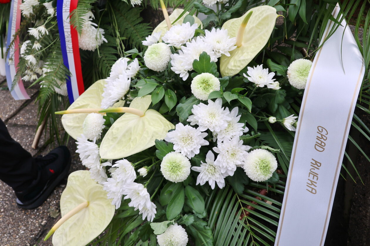 Polaganje-vijenaca-za-blagdan-Svih-svetih-44