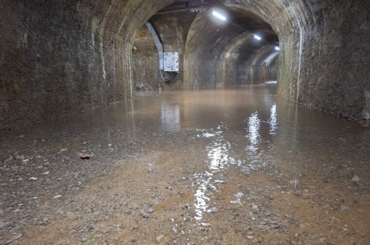 Poplavljeni-dio-Rijeckog-Tunela-1067×800