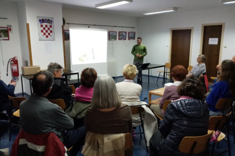 Predavanje-Josipa-Popcevica-Solitarne-pcele