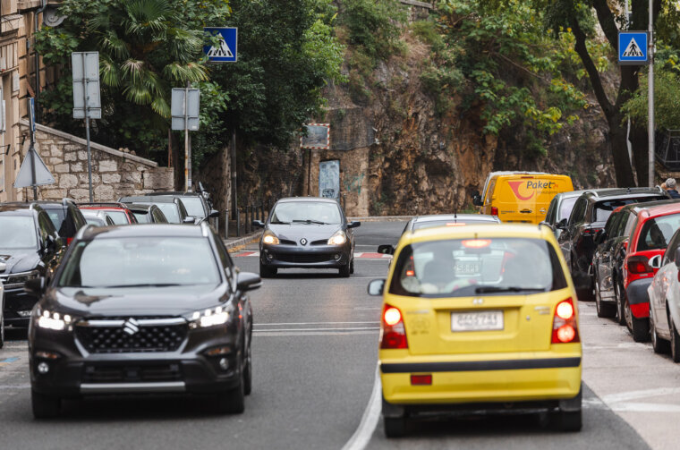 Promet automobili laginjina-6016