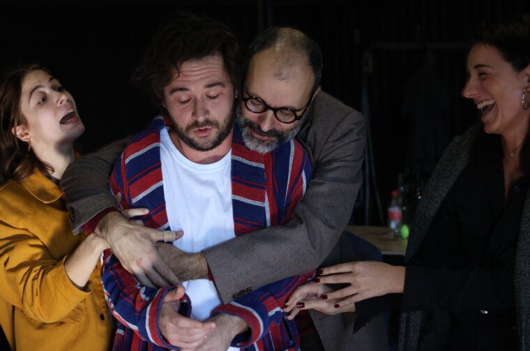 Tri sestre ja_ Nika Grbelja, Mario Jovev, Damir Orlić, Ana Marija Brđanović