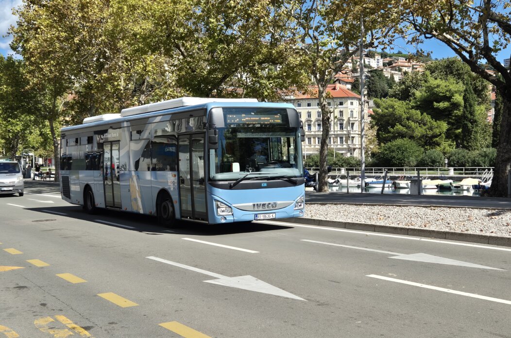 autobus autotrolej fiumara 114