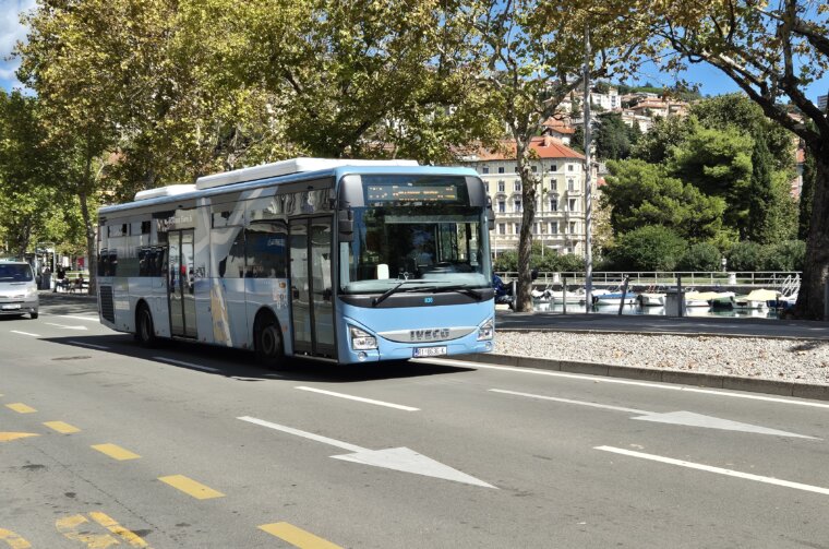 autobus autotrolej fiumara 114