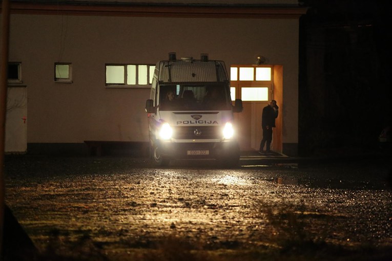 b33a092c-8641-4a6c-bd1c-ecededc8267f