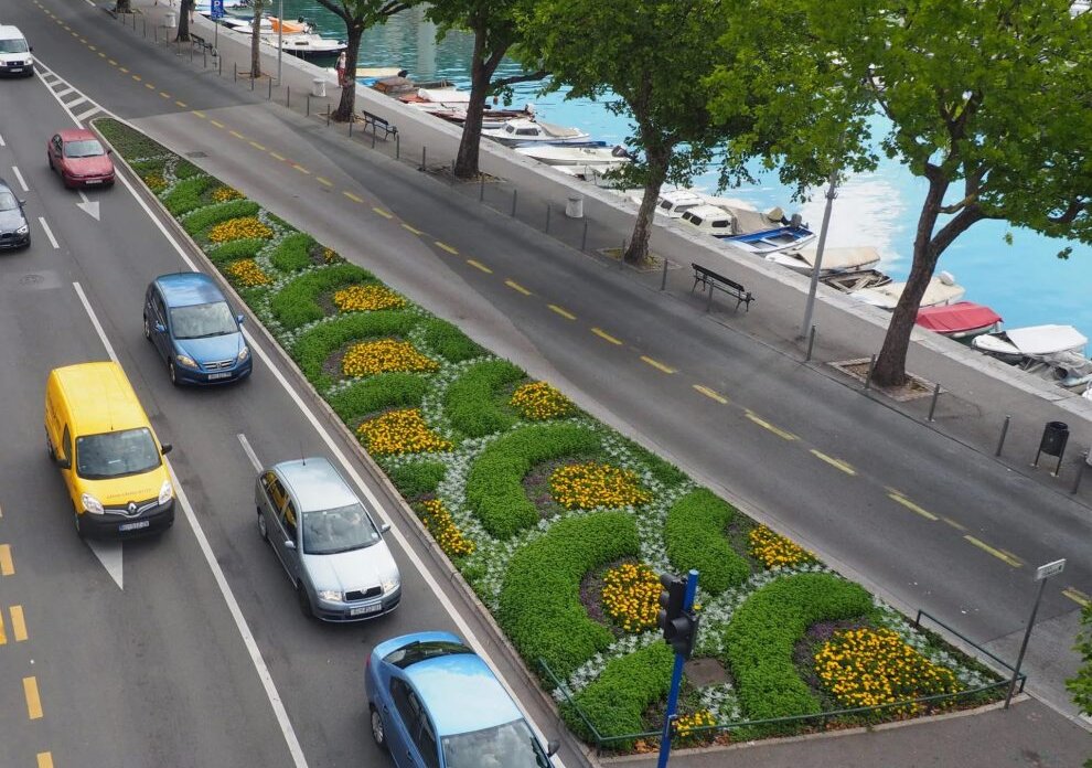 cvjetna-gredica-Jelacicev-trg-990×800