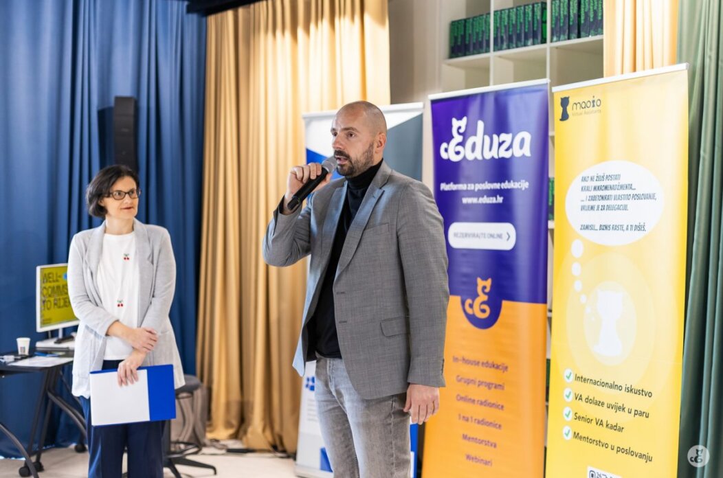 eduza_show_unplugged_JS-98-1200×800