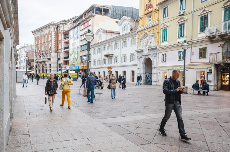 ilustrativna grad Korzo jesen-6129 ilustrativna grad Korzo jesen-6129