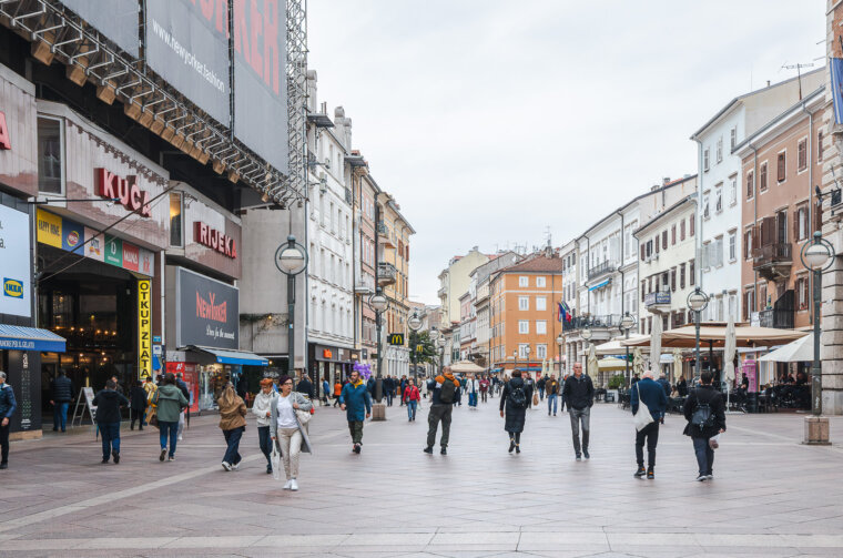 ilustrativna grad Korzo jesen-6131