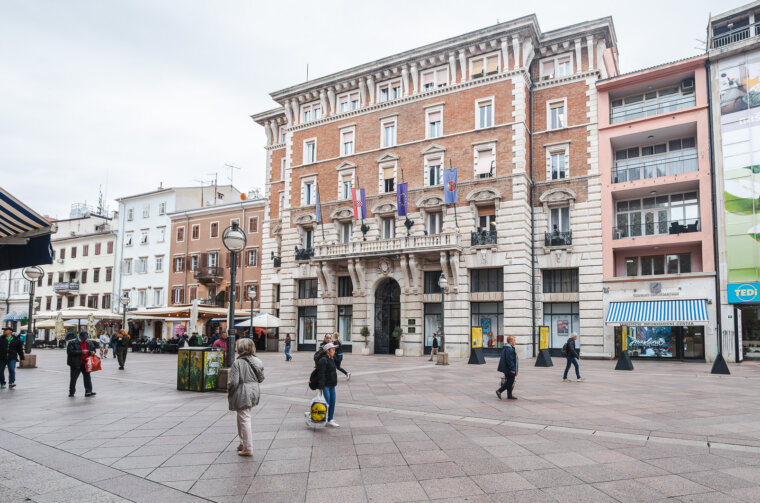 ilustrativna grad Korzo jesen-6135 ilustrativna grad Korzo jesen-6135