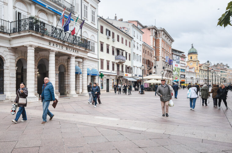 ilustrativna grad Korzo jesen-6147