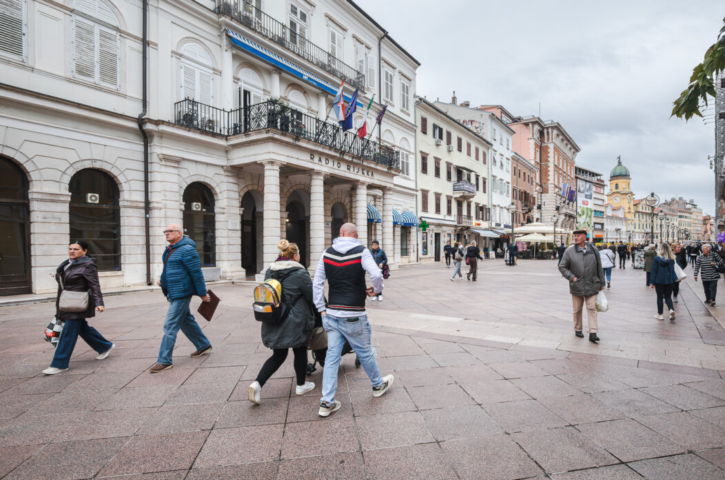 ilustrativna grad korzo jesen-6148 ilustrativna grad korzo jesen-6148